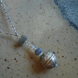 Tibetan silver bead necklace. Labradorite,silver drop necklace,Tribal bead and gemstone jewelry,Carved silver bead necklace,Tribal necklace