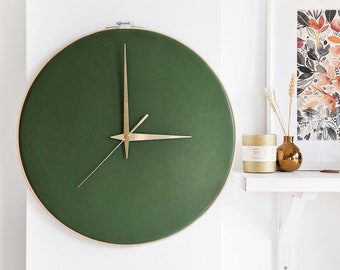 16.5in/42cm - Luxury leather wall clock - Olive Green - XL size - Minimalist. modern Nordic design. Home decor. Unique interior design