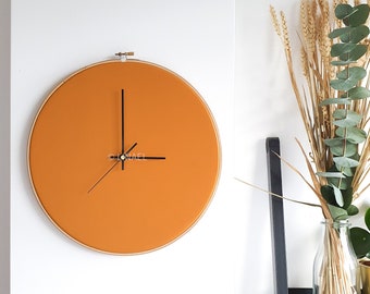 12.6in/32cm - Leather wall clock - Mustard yellow. L size - Minimalist. Scandinavian design. Home gift. Wall decor. Modern. Contemporary