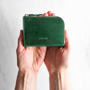 Compact zipper wallet Premium Italian Leather. Handmade Small Travel wallet. Minimalist pouch. Vegtan. Saddle stitched Leather cardholder image 5