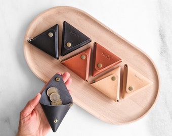 Triangle snap coin pouches - small coin holder. Leather storage. Origami coin wallet. Vegetable tanned. Snap wallet. Minimalist design