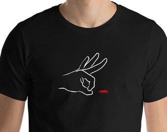 Crokinole Flicking Shirt | Board Game T-Shirt | Table Top Games | Short-Sleeve Unisex T-Shirt