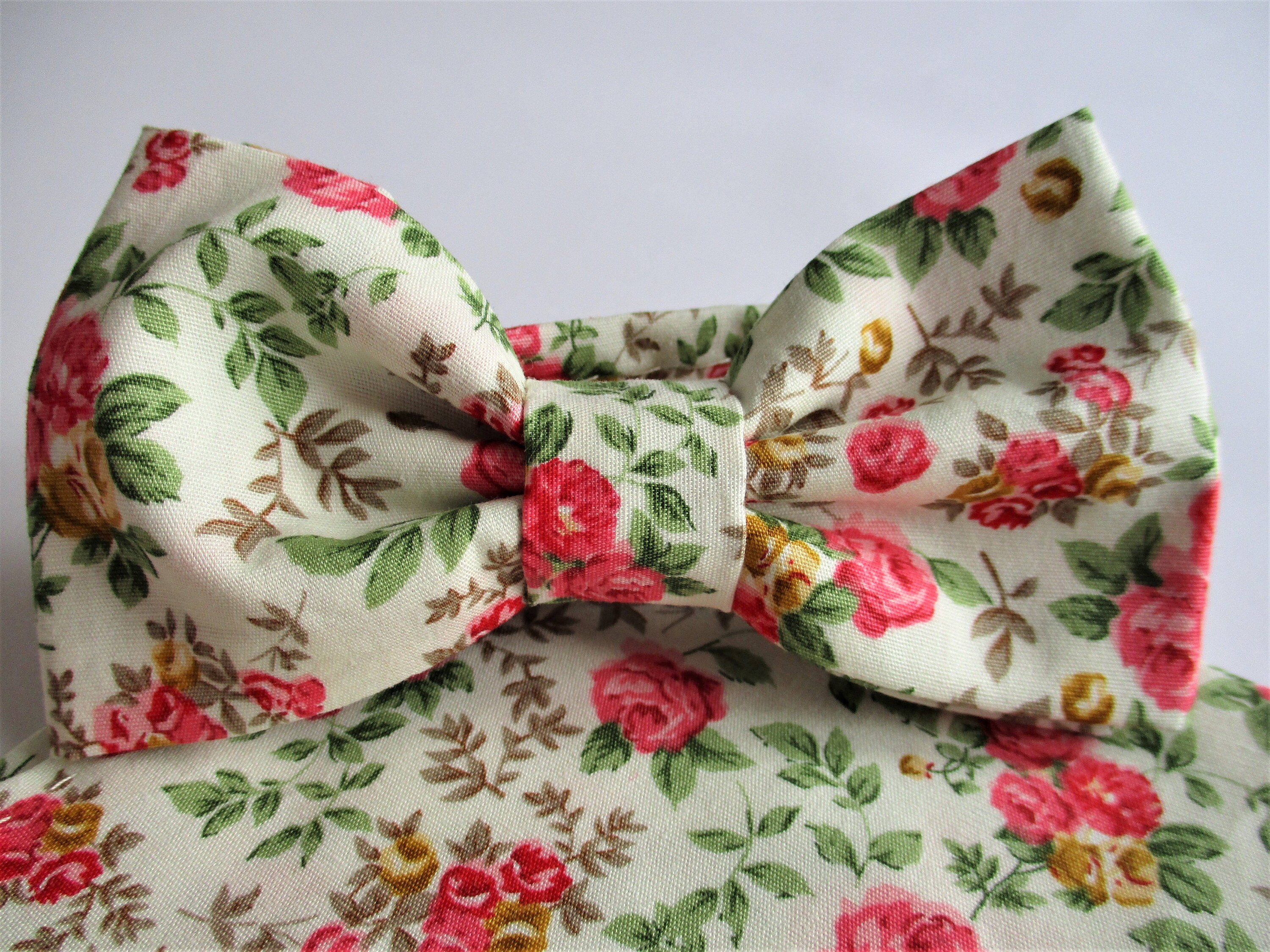 Rose Bow Tie Set for Two / Bow Ties Pocket Squares / Handmade Etsy