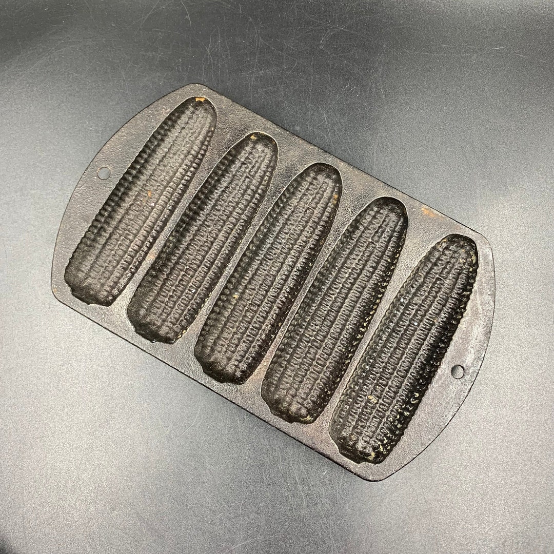 Cast Iron Cornbread Mold Lodge USA 52702 Vintage Baking Etsy