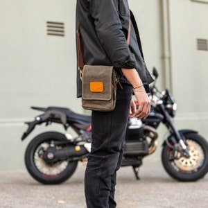 Sac bandoulière en toile et cuir, sac homme, sac bandoulière en toile cirée pour homme, sac bandoulière en toile cirée, sacoche moto, cadeau fête des pères