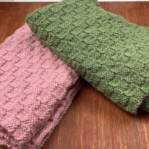 Baby Wrap in basketweave stitch