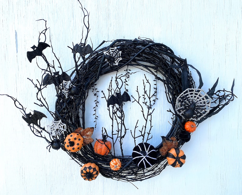 Halloween Wreath, Spooky Halloween Décor, Bat, Spider and Pumpkin Door