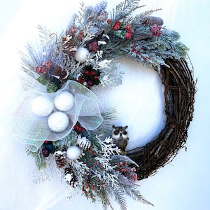 Christmas Wreath, Frosted Pine, Pine cones, Owl, Red and White, Front Door Wreath, Grapevine wreath, Door Hanger