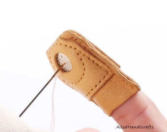 Leather Coin Thimble, Handworking Sewing Finger Protector, Needlework Metal Thimbles, Adjustable Finger Shield for Knitting Sewing