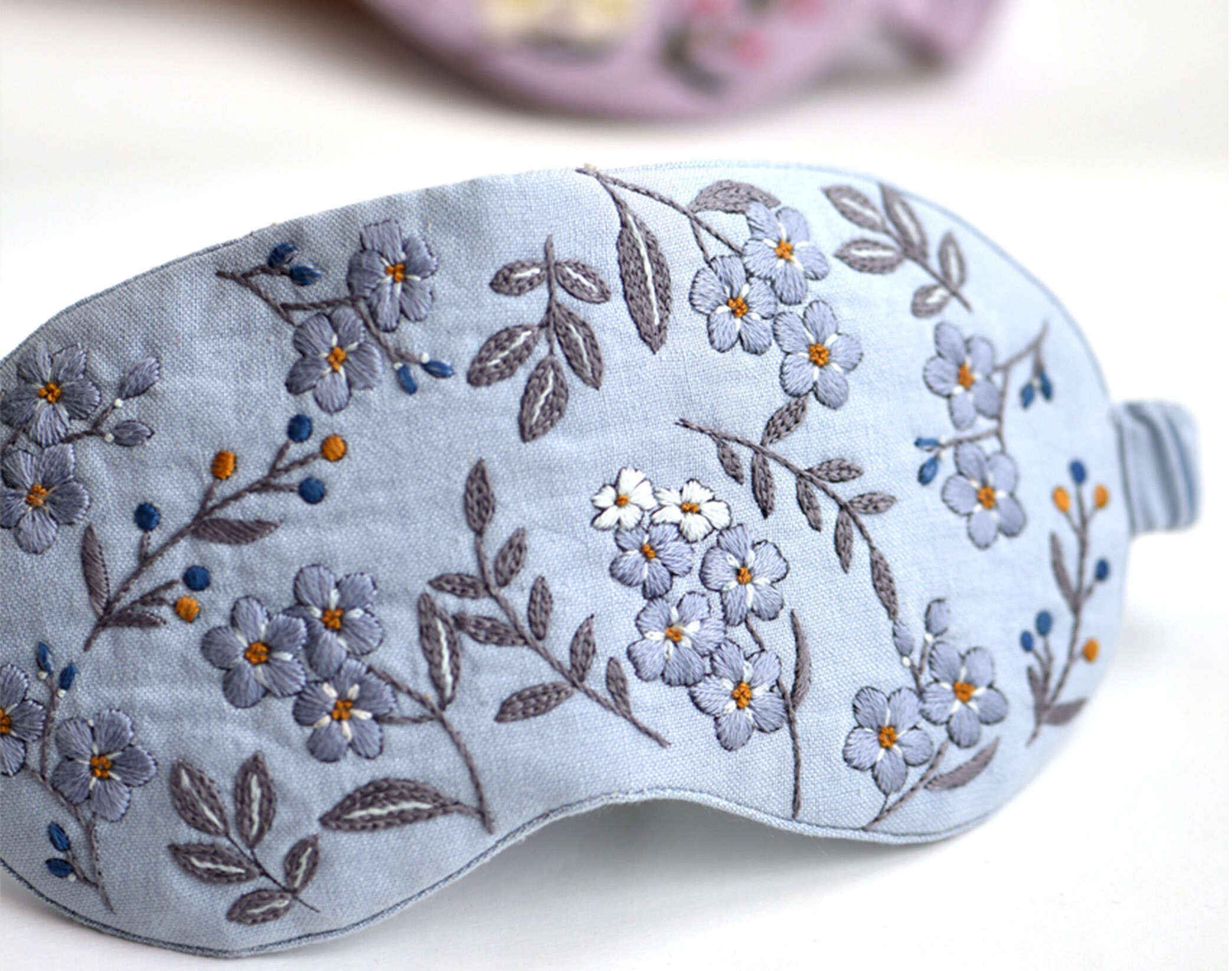 マスク手刺繍 ♥♥お洒落な舟形マスク！！♥可愛い小花刺繍のピンクシフォン