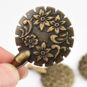 Cortador de hilo portátil, Cortador de hilo de seguridad retro, Tijeras de bronce, Rompehilos, Cortahilos portátil vintage, Regalos para amantes de la costura