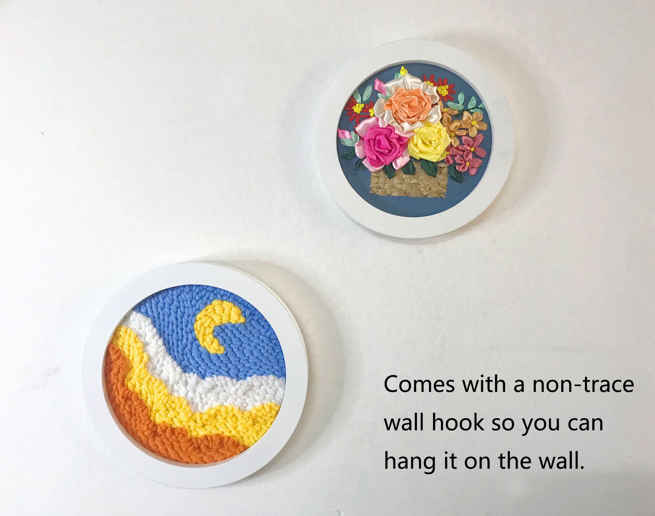 黒/白の刺繍枠、クロスステッチ刺繍ディスプレイ枠、パンチニードル枠