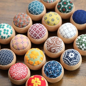 Embroidery Pin Cushion Kit,Japanese Sashiko Pincushion with Wooden Base,Hand Embroidery Kit for Beginners,Gift for Kniter,Sewer Crocheter image 3