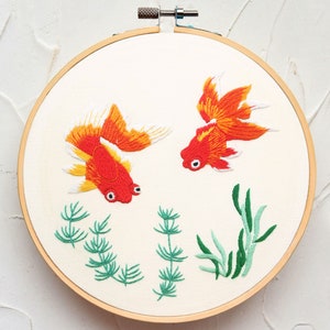 Beginner Embroidery Kit, Embroidery Goldfish Pattern, Modern Hand Embroidery Kit, Animal Embroidery, Adults DIY Craft-8in