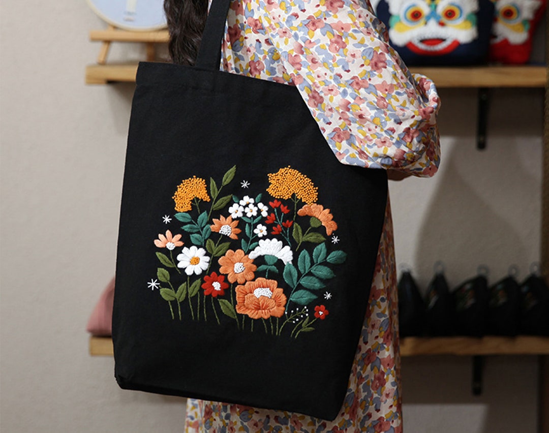 Canvas Tote Bag Floral Embroidery Kit, With Pattern Hoop