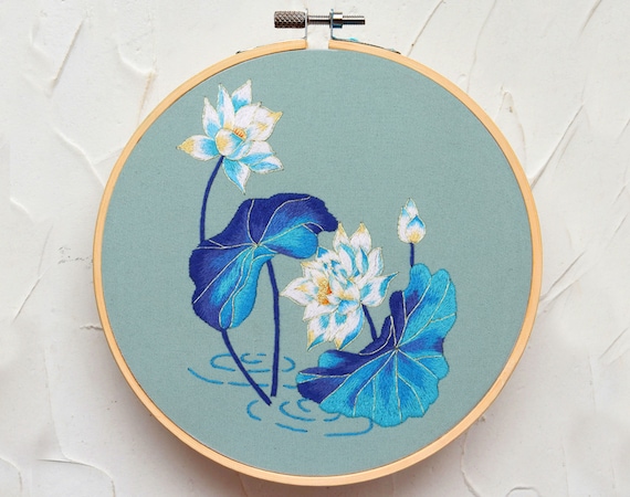 Pink Eaphi LOTUS EMBROIDERY LINEN ONEPIECE Lotus | Suzhou Embroidery