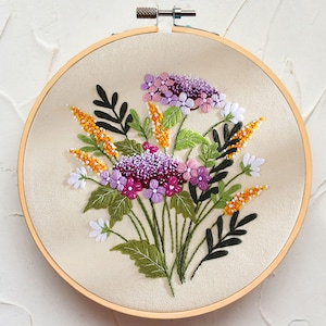 Pink Purple Hydrangea Flower Embroidery Kit for Beginner/Summer Wildflowers Floral Hand Embroidery Pattern/Needlework Hoop Art/Gift Idea-8in