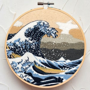Japanese Ukiyo-e Hand Embroidery Kit, The Great Wave in Kanagawa, Famous Painting Embroidery Kit, Adult Handicraft Needlework Art Kit-8in