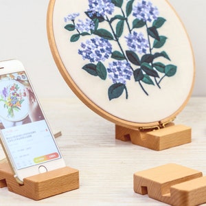 Embroidery Hoop Display, Wood Stand for Embroidery Hoop Art, Cross Stitch Hoop Art Display, Embroidery Hoop Prop, Embroidery Base Holder