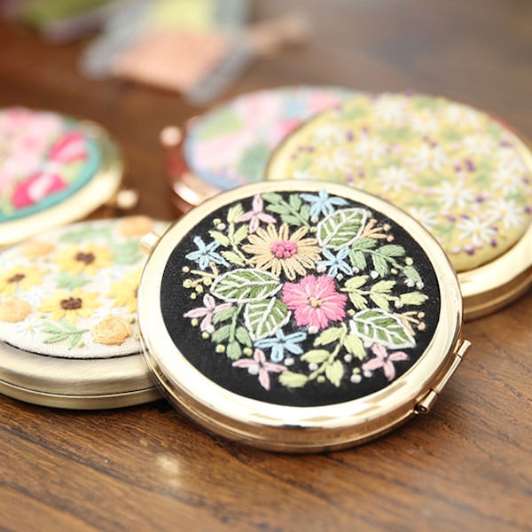 Modern Pocket Mirror Embroidery Kit for Beginners,DIY Flowers Needlework Craft Makeup Mirror Kit,Gift for Her/Women