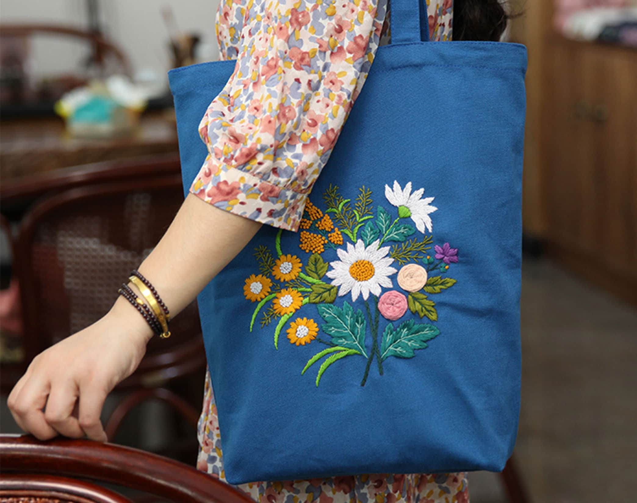 DIY Flower Embroidery Bag Kit for Beginners, Canvas Tote