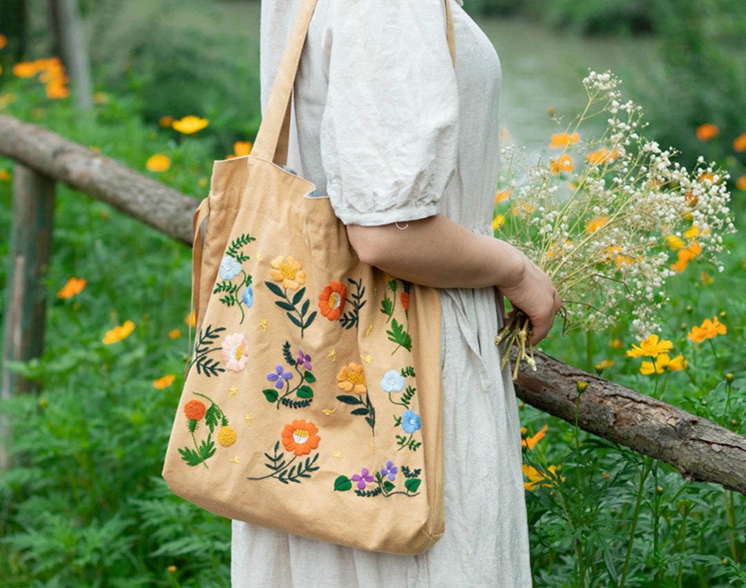 手刺繍オリジナルバッグ・クラシック（伝統・手製麻