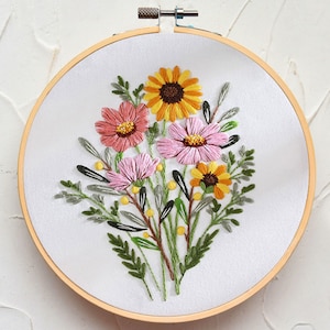 Gerbera Daisy Flower Embroidery Kit/Hand Embroidery Kit/Modern Floral Pattern/Adult Craft Kit/Party Birthday Gift/Needlework Hoop Art-8in