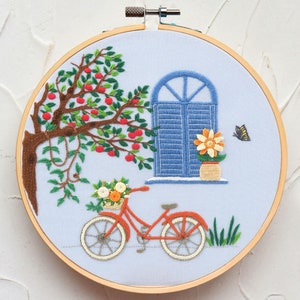 Beginner Embroidery Kit, Embroidery Bicycle and Flowers, House and Floral Pattern, Andscape in the Garden, Apple Tree Embroidery Kit-10in