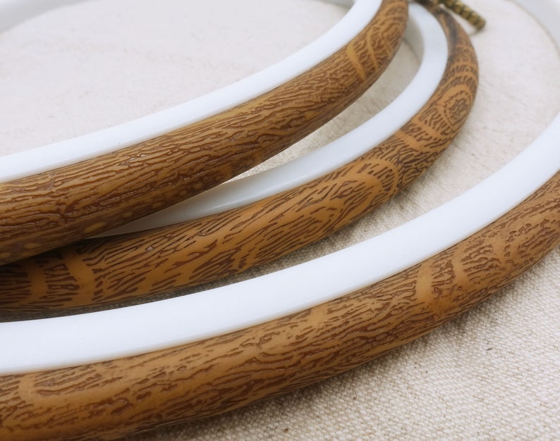 Round Wooden Imitation Embroidery Hoop, Flexi Wood Grain Hoop for Hand Embroidery Display, Retro Cross Stich Hoop Frame-5 Sizes image 5