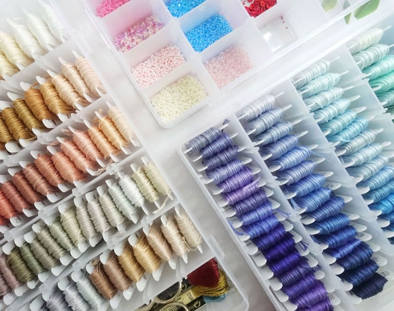 Thickened Embroidery Floss Organizer Box, 36 Adjustable Grids,100 Plastic  Floss Bobbins, Beads Buttons Divided Storage Containers 