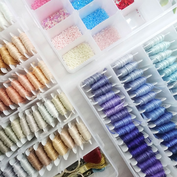 Thickened Embroidery Floss Organizer Box, 36 Adjustable Grids,100 Plastic Floss Bobbins, Beads Buttons Divided Storage Containers