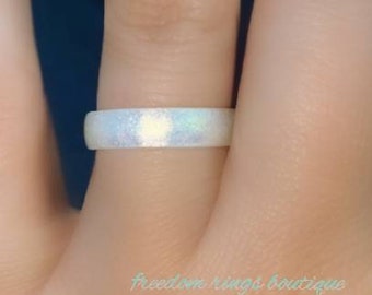 silicone wedding band for her