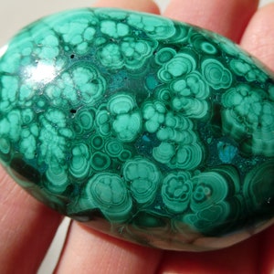 Mesmerizing NATURAL MALACHITE Crystal/ Glowing Tiny Palmstone/ Malachite Palm/ Cabochon/ Heart Chakra, Positive Transformation, Natures Love