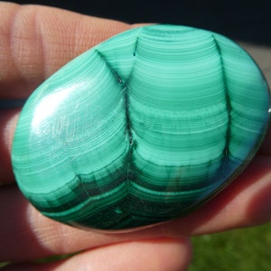 Mesmerizing NATURAL MALACHITE Crystal/ Glowing Tiny Palmstone/ Malachite Palm/ Cabochon/ Heart Chakra, Positive Transformation, Natures Love