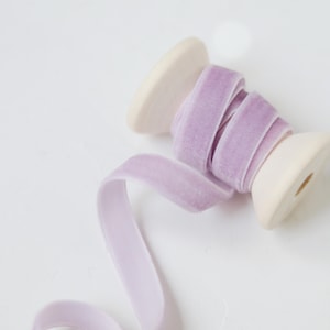 Cinta de terciopelo lila-violeta de 10 mm (3/8 pulgadas) teñida a mano para manualidades, decoración, suministros para manualidades hechos a mano, envoltura de regalos, cinta lila violeta