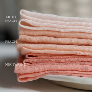 Tovaglioli di cotone color pesca, tovaglioli di mussola in garza color pesca, tovaglioli di stoffa riutilizzabili color pesca per decorazioni da tavola per matrimoni, tovaglioli color nettarina color arancio.