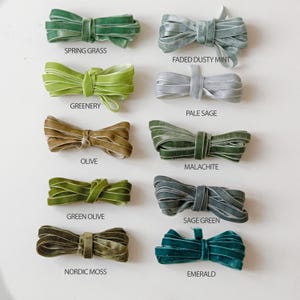 Nastro di velluto verde tagliato a misura - 3/8 pollici TINTO A MANO - Decorazioni natalizie, confezioni regalo, nastro verde scuro, nastro di velluto, nastro da sposa, malachite