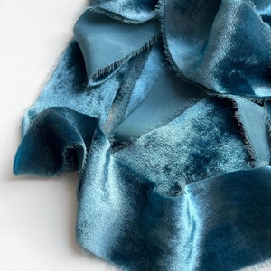 BLU INDIGO - nastro di velluto di seta strappato a mano, nastro di velluto blu tinto a mano, nastro per ghirlande natalizie, bouquet da sposa, confezione regalo