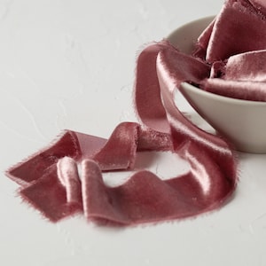 Dusty Rose - fita de veludo desfiado, fita de seda tingida à mão para buquês de casamento, fita de guirlanda de Natal, fita de acento, veludo largo