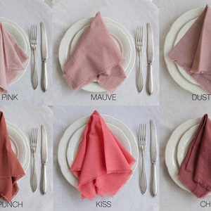 Tovaglioli di cotone tinti a mano, tovaglioli rosa, decorazioni da tavola con rose per matrimonio, tovaglioli rosa antico con bordi grezzi, decorazioni da tavola per matrimonio in stile boho, tovaglioli rustici per cena