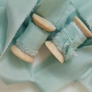 Mint handgeverfd lint, lichtgroen, zijden lint in MUNTROOM, lint voor trouwbedankjes, bruidsboeket, uitnodigingen, cadeauverpakking, briefpapier