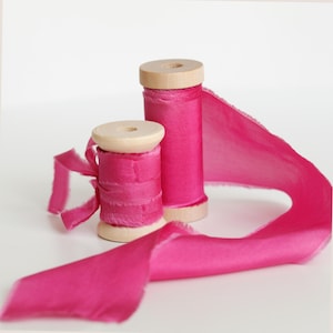 Nastro di seta rosa acceso fucsia, nastro per bouquet di alta qualità, bordi strappati a mano, bouquet da sposa floreale per matrimonio, nastro largo per bouquet, styling fotografico