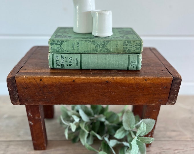 Small Rustic Wood Stool - Primitive Step Stool -rustic Handmade Bench ...