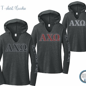 Camiseta con capucha AXO Alpha Chi Omega Greek Letters