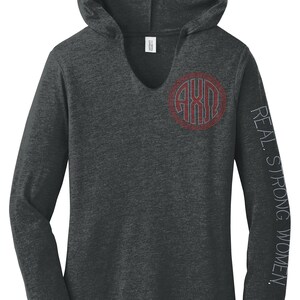 Camiseta con capucha AXO Alpha Chi Omega Monogram
