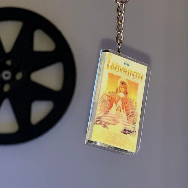 LABYRINTH - VHS mini keychain