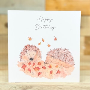 d'anniversaire personnalisée de hérissons | faune britannique, animaux des bois, carte d'anniversaire personnalisée pour elle, animaux illustrés