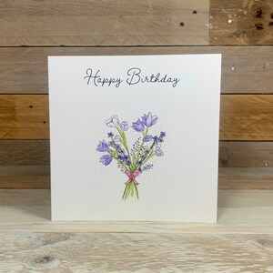 Personalisierte Lila Blumen Geburtstagskarte | Handgemachte Geburtstagskarte für Freunde, Geburtstagskarte für die beste Freundin, Blumenfreundin, Blumenfreundin