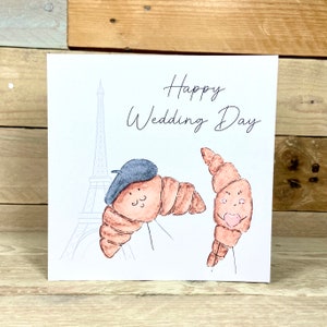 carte de mariage personnalisée en forme de croissant | carte de mariage, carte de mariage calembour, pâtisseries françaises, mari, tour Eiffel, croissant, romance