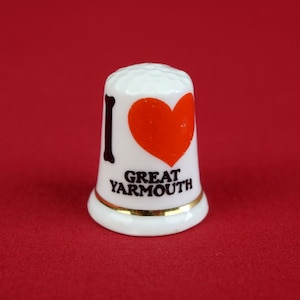 Vintage Thimble - Great Yarmouth - British Seaside